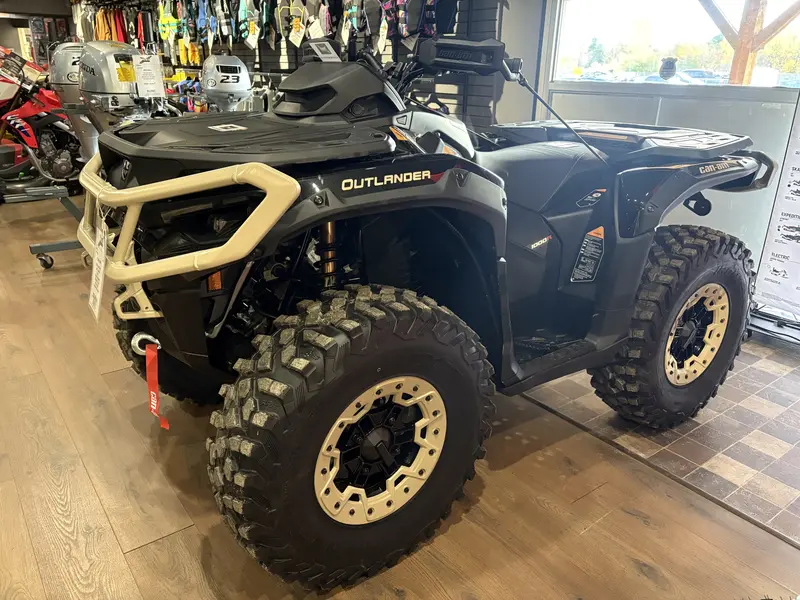 Can-Am OUTL BAC 1000R 2026