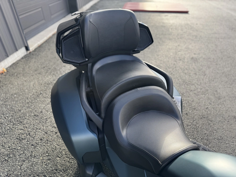 Can-am F3 Limited 2025 alt