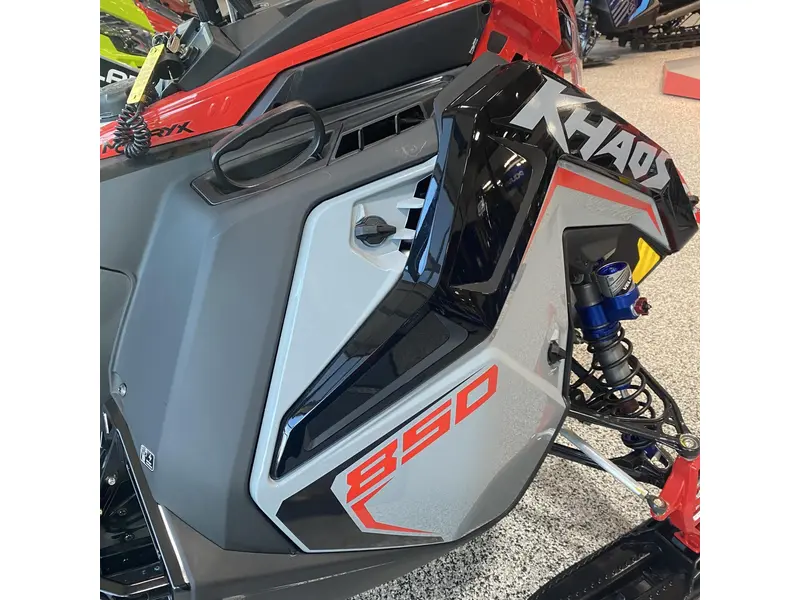 2025 Polaris 850 RMK KHAOS 165