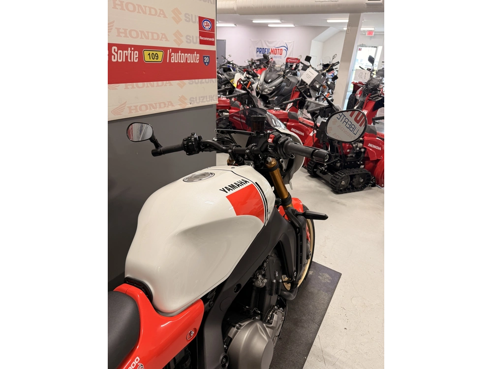 Yamaha Xsr 900 Xsr 900 3000$ D'accessoires 2024 alt