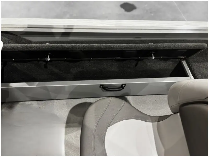 2023 Smoker-Craft Excursion 176 DC