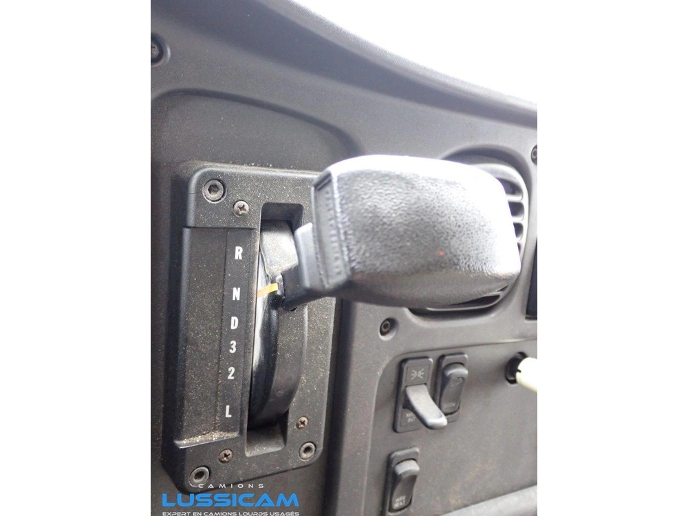 Freightliner M2-106 2013
