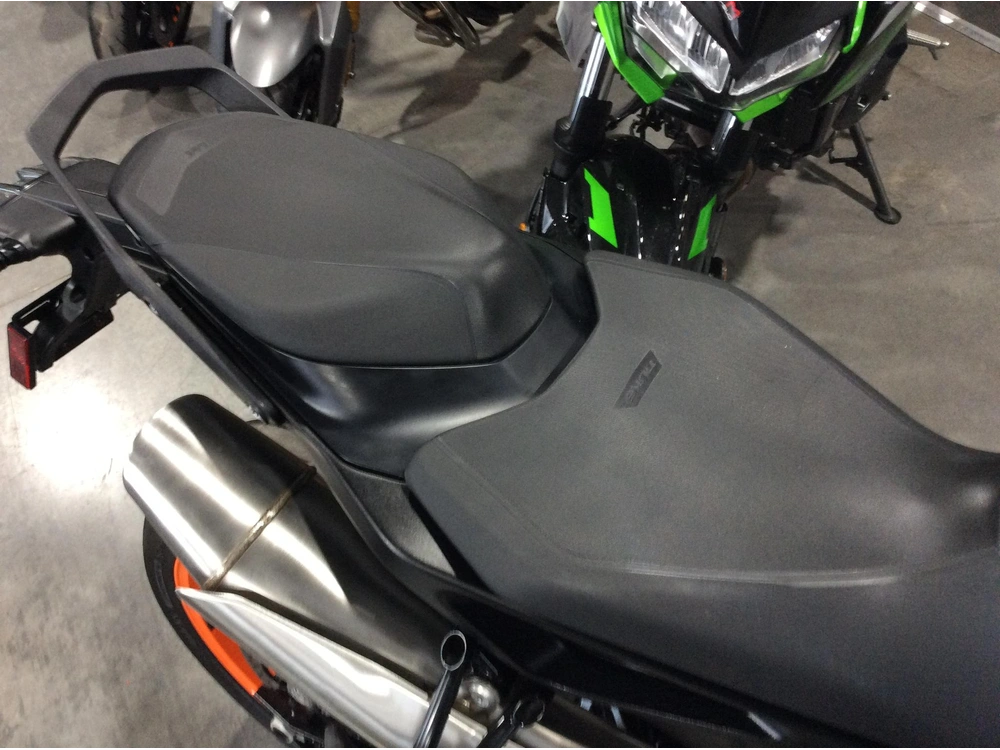 Ktm Duke 890r 2023 alt