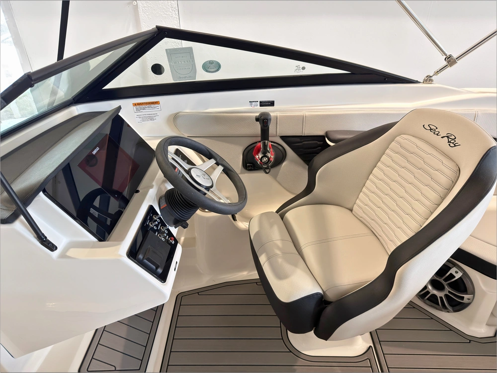 2024 Sea Ray Spx 210 No Luxury Tax* alt