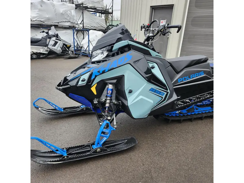 2026 Polaris 850 RMK KHAOS 146 - 7S Display Hemlock Blue / Black / Velocity Blue
