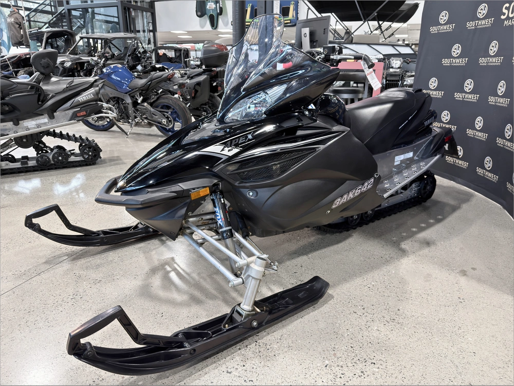 2012 Yamaha Apex alt