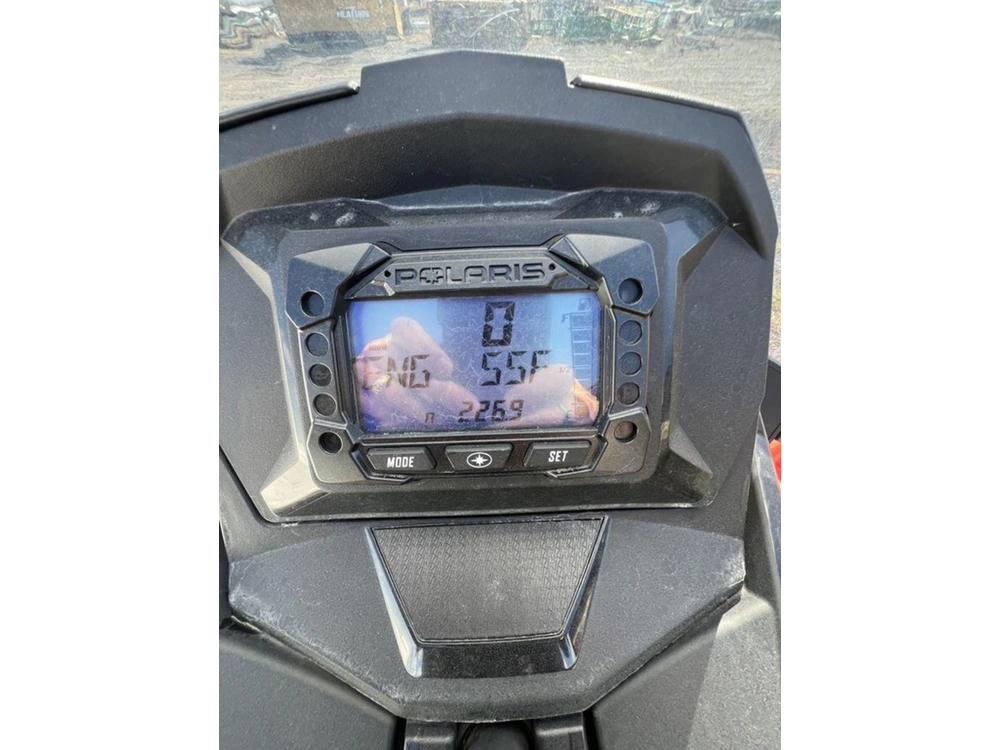 2021 Polaris 850 Indy Xc Launch Edition 129 alt