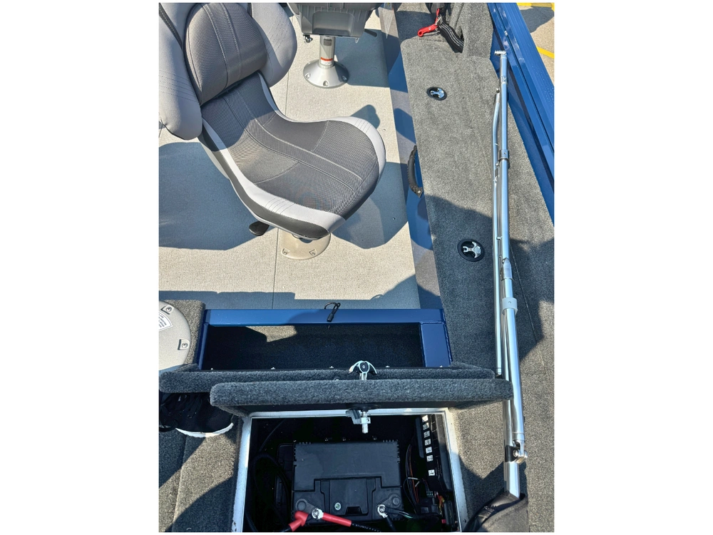 2024 Smoker-craft Excursion 176 Dc Pro alt