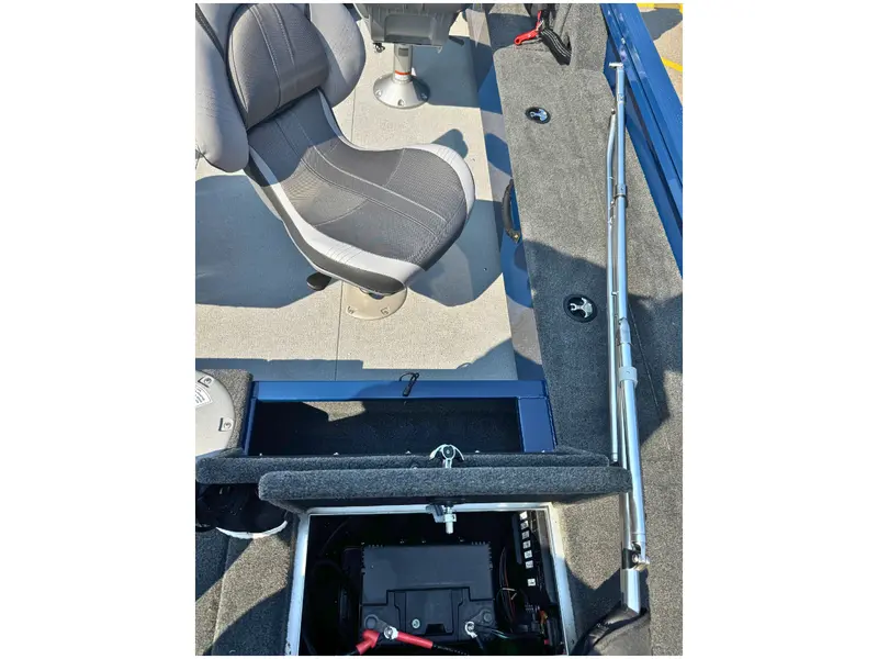 2024 Smoker-Craft Excursion 176 DC PRO