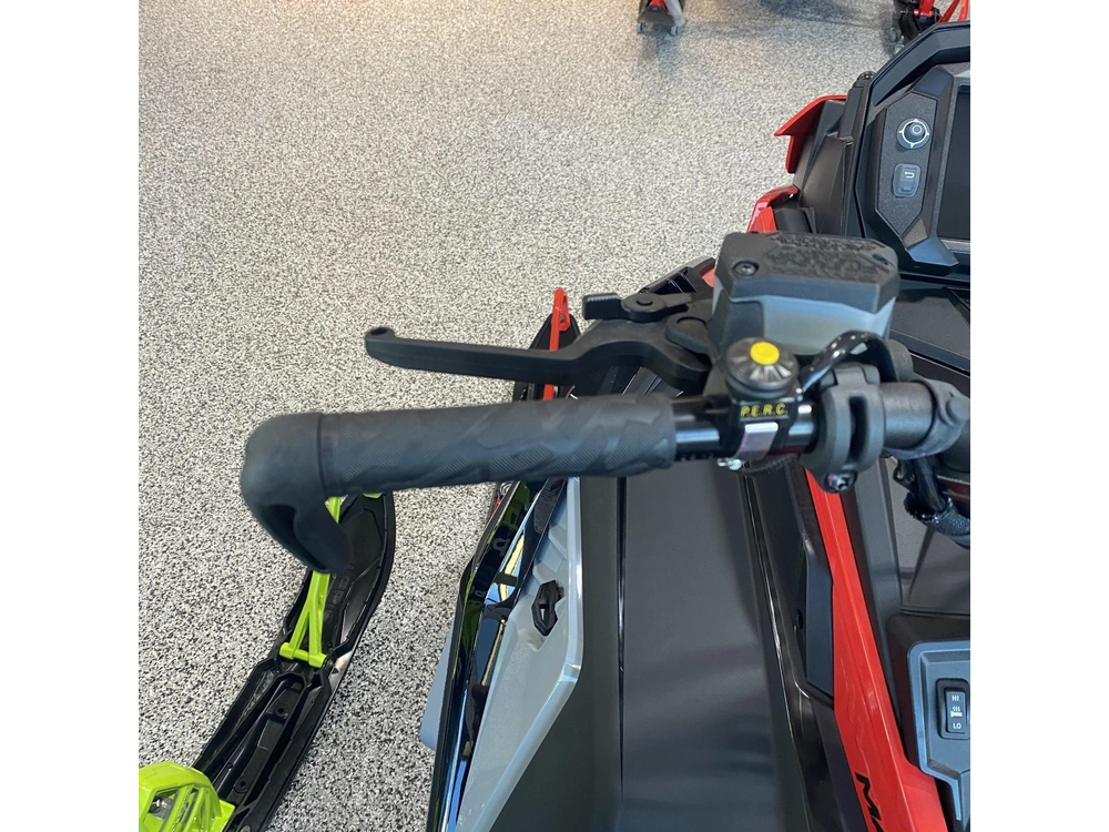 2025 Polaris 850 Rmk Khaos 165 alt