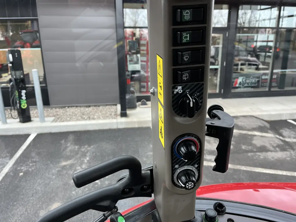 2023 Case IH Farmall 75C