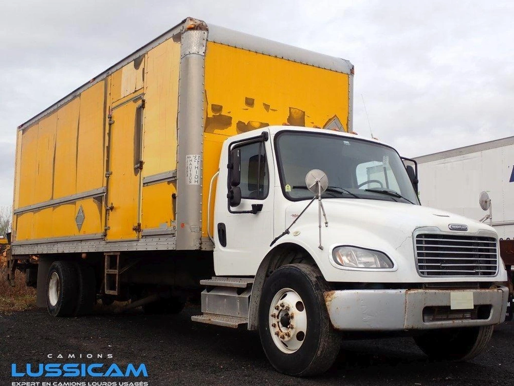 Freightliner M2-106 2013