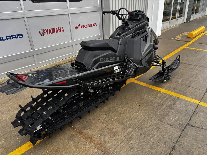 2025 Polaris 850 RMK KHAOS 146 SLASH