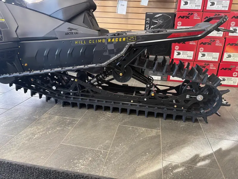 2026 Arctic Cat MTN 858 154 HCR US BLK 2.6