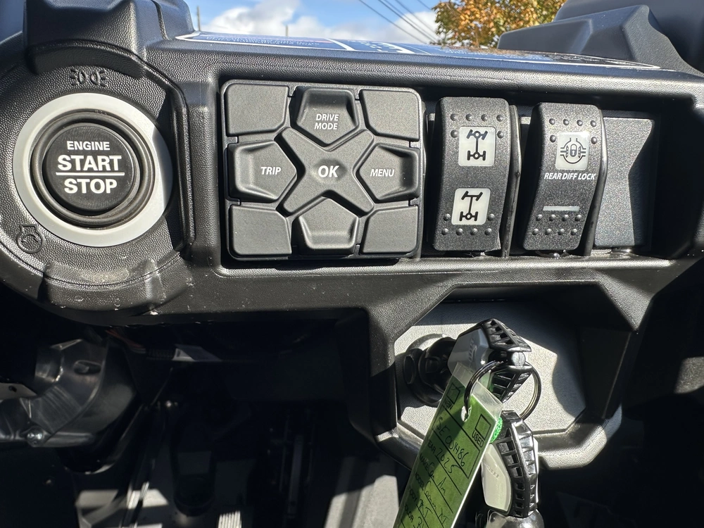 2026 Can-am Commander Xt 1000r alt