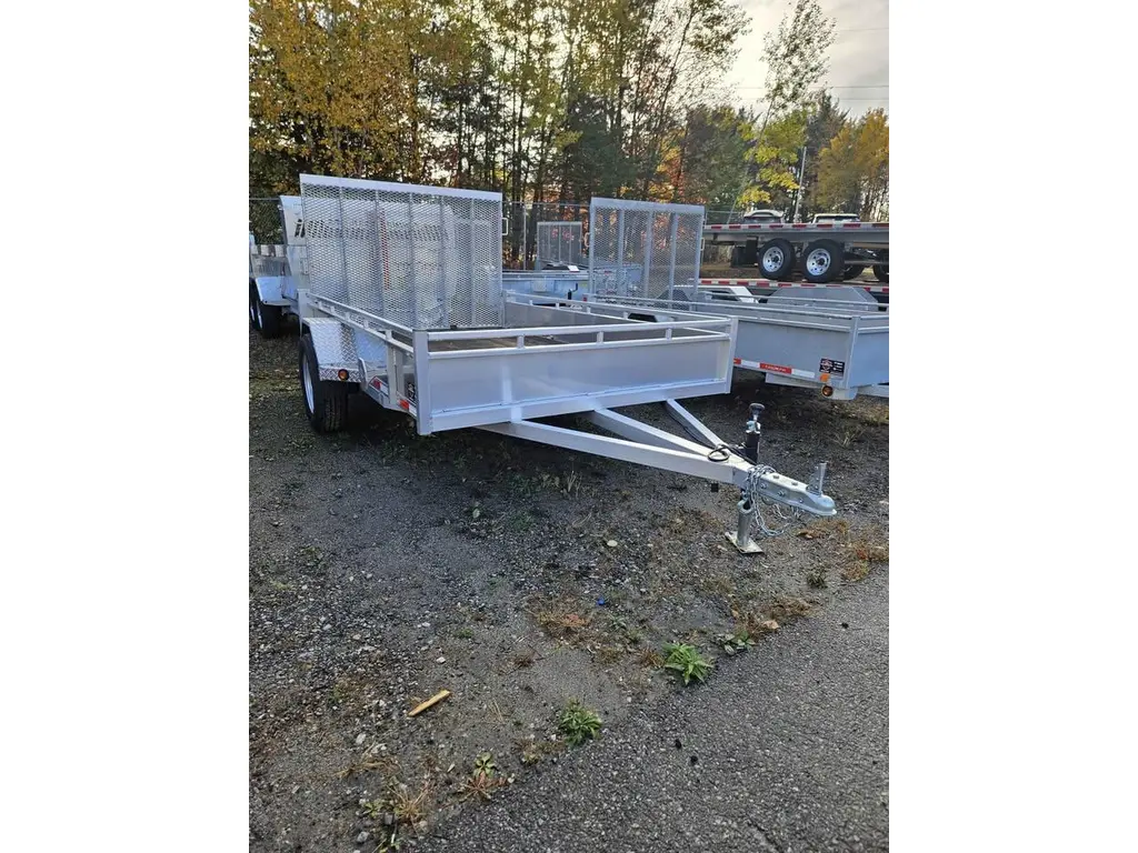 Triumph AU3 6' X 10' 2025