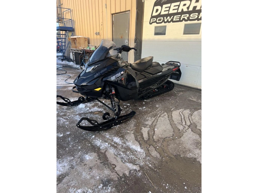 2024 Ski-doo Mxz® X-rs® Rotax® 850 E-tec 137 Ripsaw 1.25 Shox 10.25 Black alt