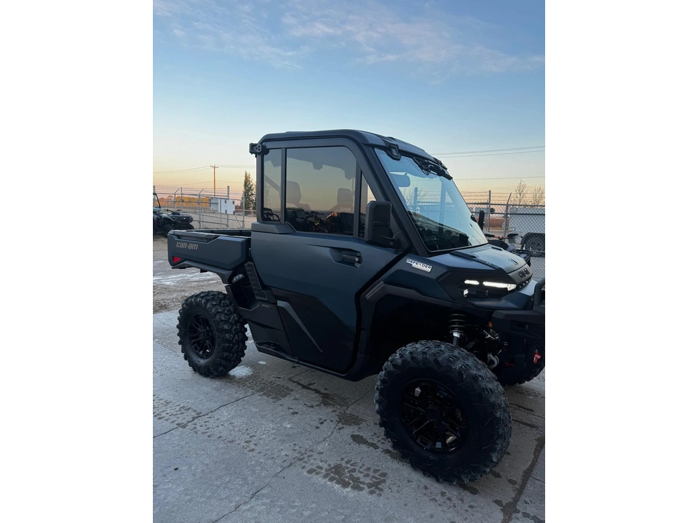 2026 Can-am Defender Limited Cab Hd11 alt