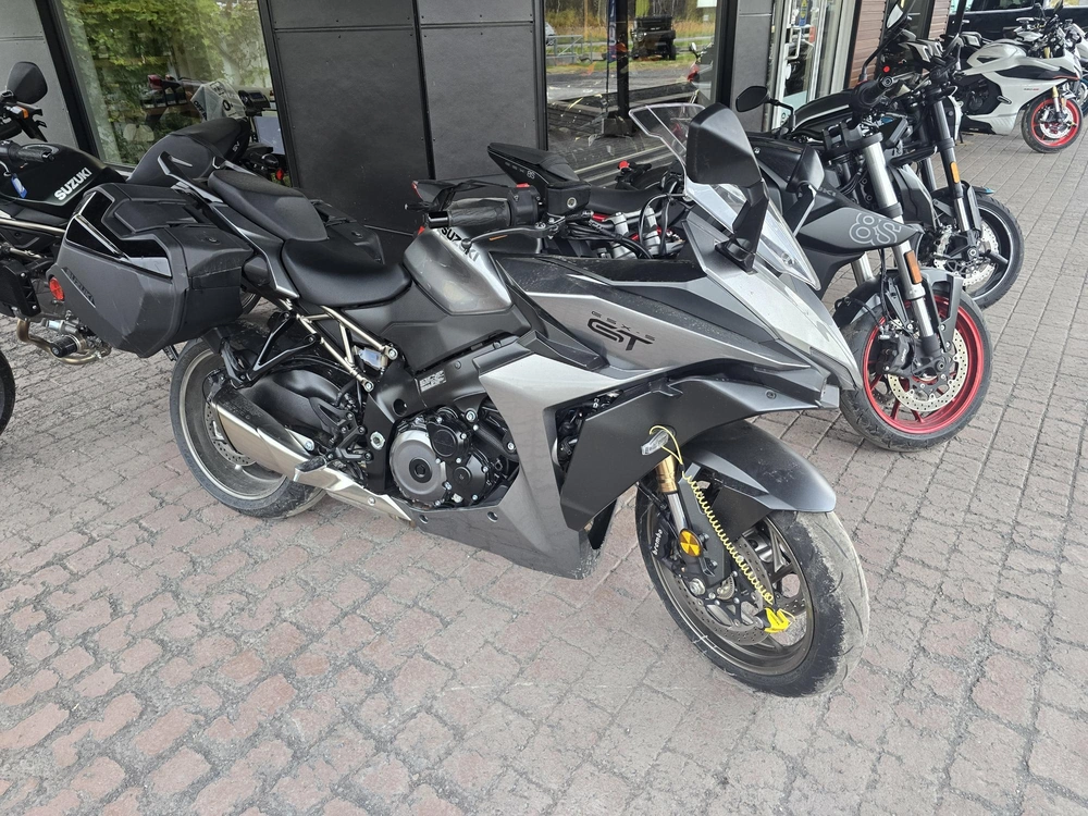 Suzuki Gsx-s1000gt+ 2025 alt