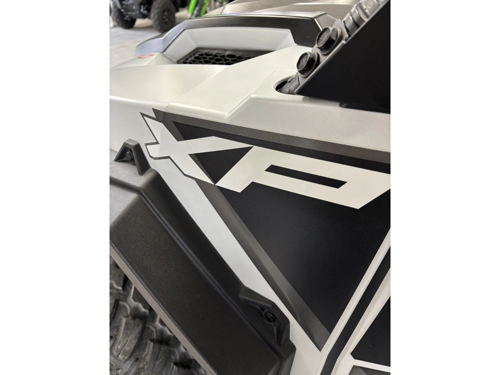 2022 Polaris General Xp 1000 Deluxe Full Cab alt