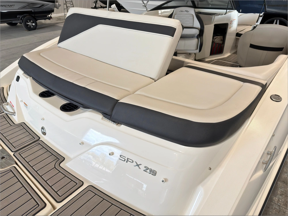 2024 Sea Ray Spx 210 No Luxury Tax* alt