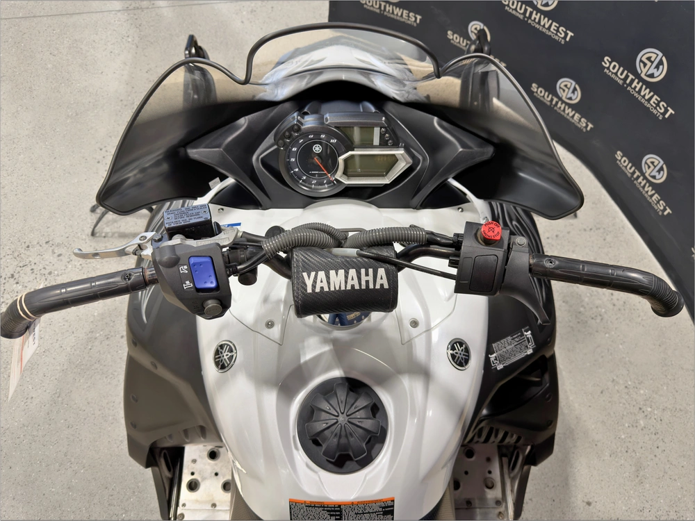 2010 Yamaha Vector Gt alt