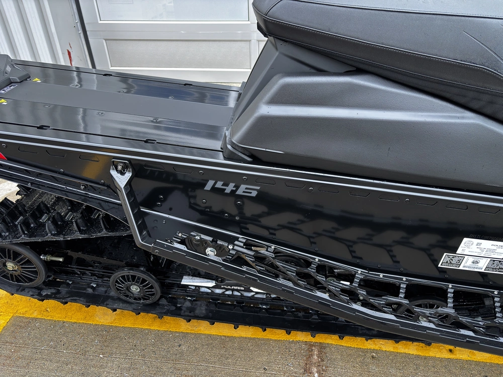 2025 Polaris 850 Switchback Assault 146 alt