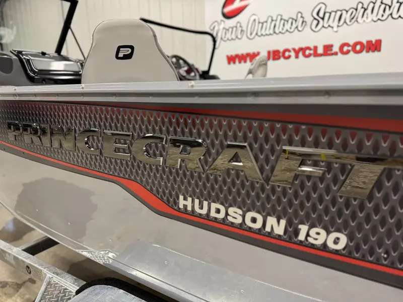 Princecraft HUDSON 190 WS GREY 150R V6!! 2026