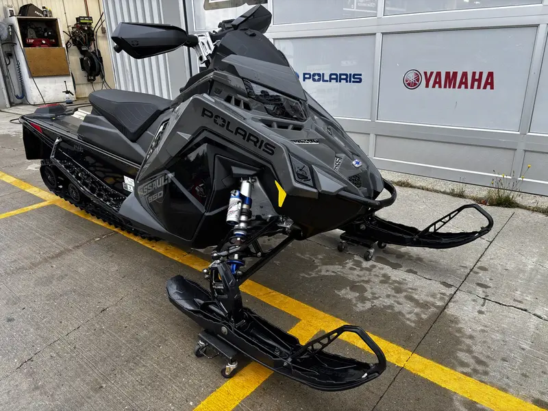 2025 Polaris 850 SWITCHBACK ASSAULT 146