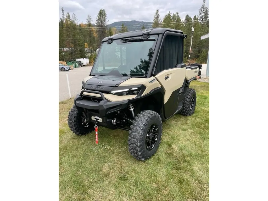 2026 Can-Am Defender LTD CAB HD11
