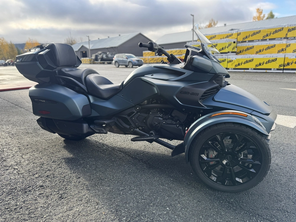 Can-am F3 Limited 2025 alt