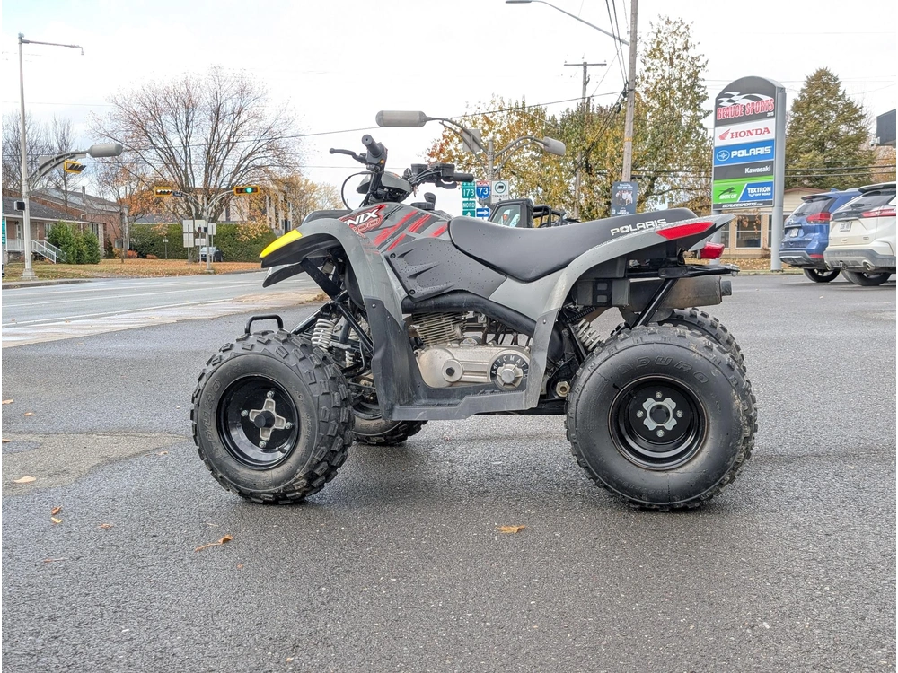 2020 Polaris Phoenix 200 - Storm Gray | 🌍 Concurrents Directs : Raptor 200 / Trx90 / Blaster 🌍 | alt