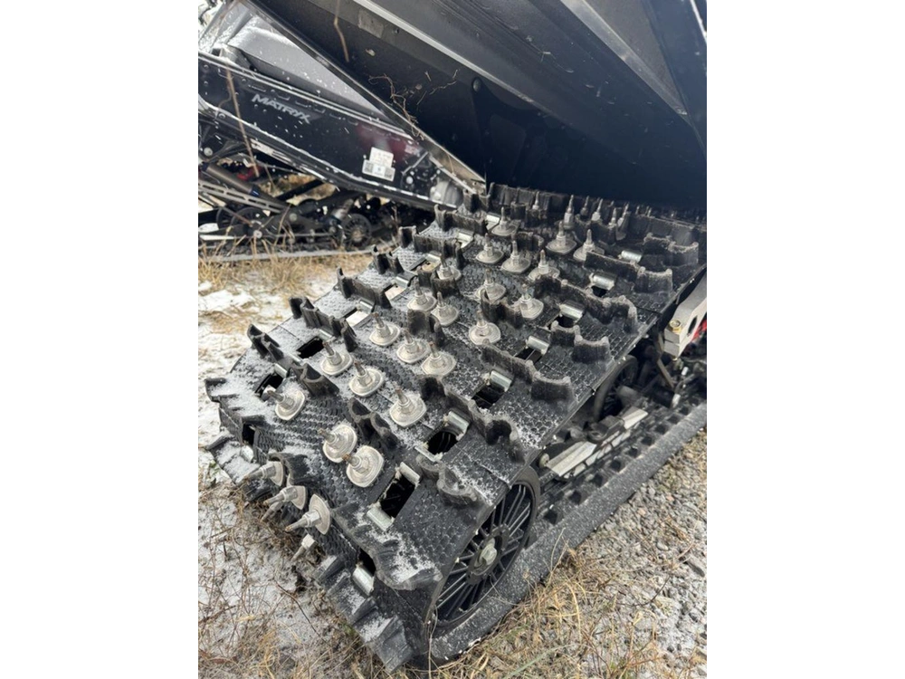 2024 Polaris 850 Indy Xcr 128 Premium Indy Red alt