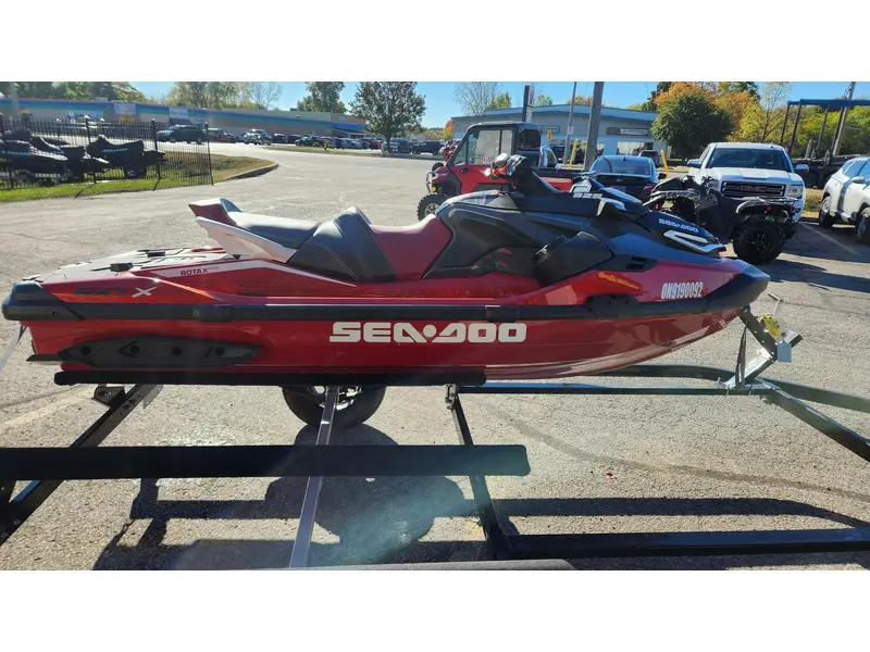 2024 Sea-Doo 2024 RXT X 325 AUD  RED