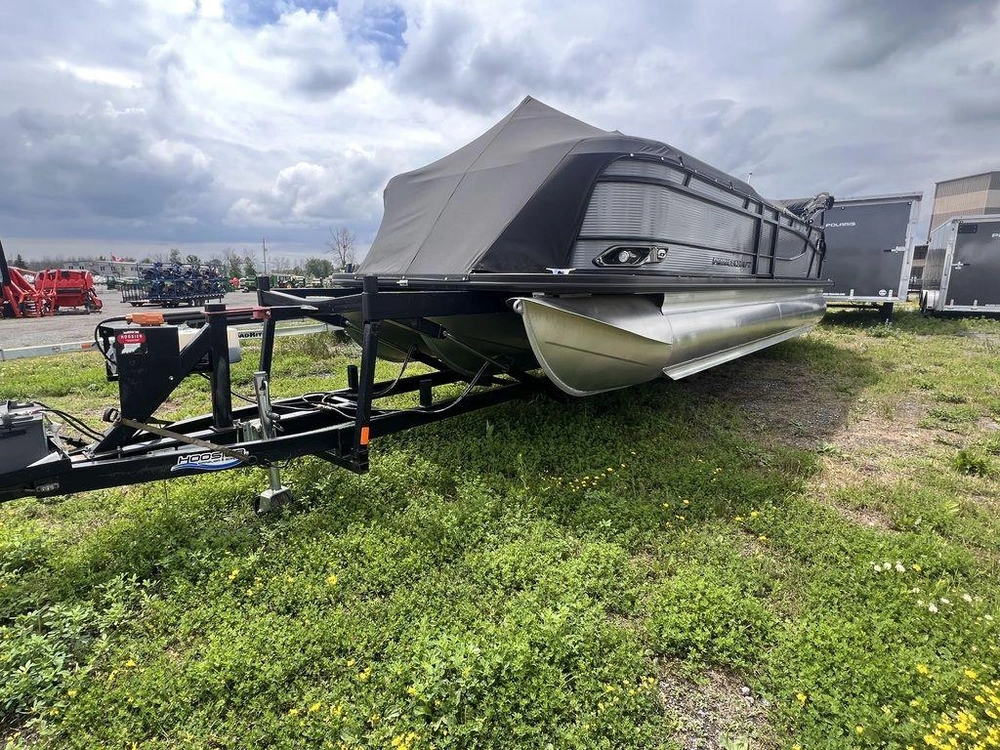 2023 Princecraft Quorum® 25 Rl alt