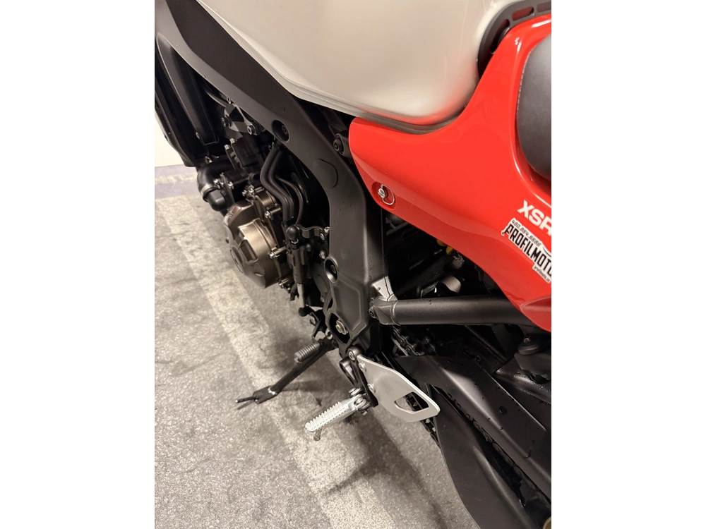 Yamaha Xsr 900 Xsr 900 3000$ D'accessoires 2024 alt