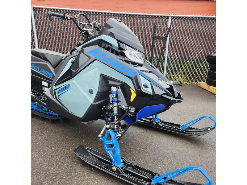 2026 Polaris 850 RMK KHAOS 146 - 7S Display Hemlock Blue / Black / Velocity Blue