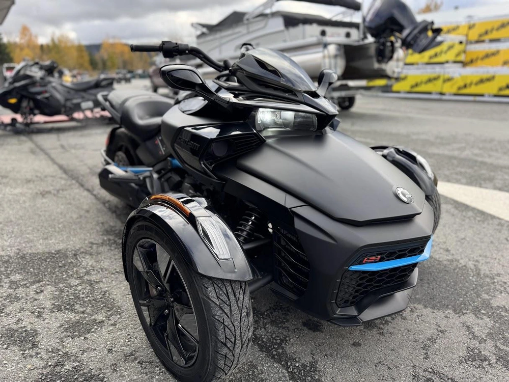 2022 Can-am F3-s alt