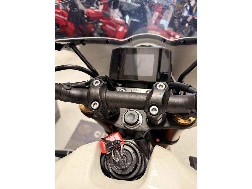 Yamaha Xsr 900 Xsr 900 3000$ D'accessoires 2024 alt