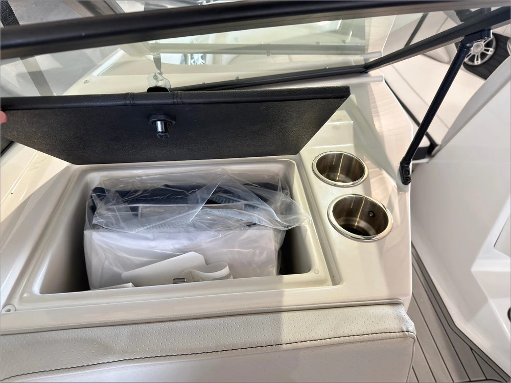 2024 Sea Ray Spx 210 No Luxury Tax* alt