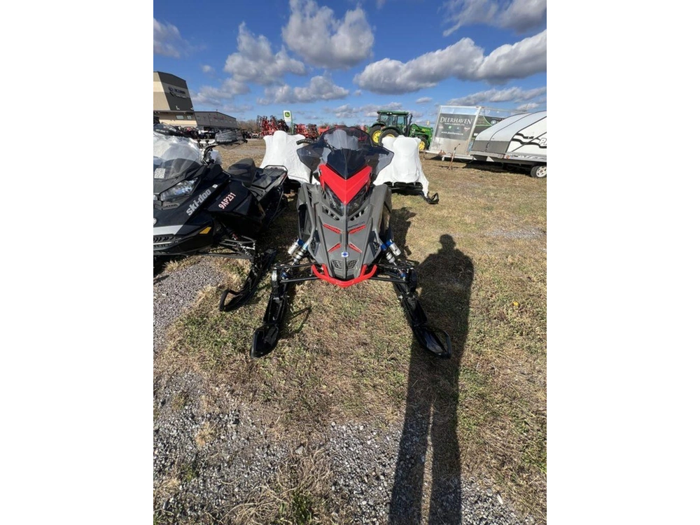 2024 Polaris Patriot Boost Switchback Assault 146 Gloss Black alt