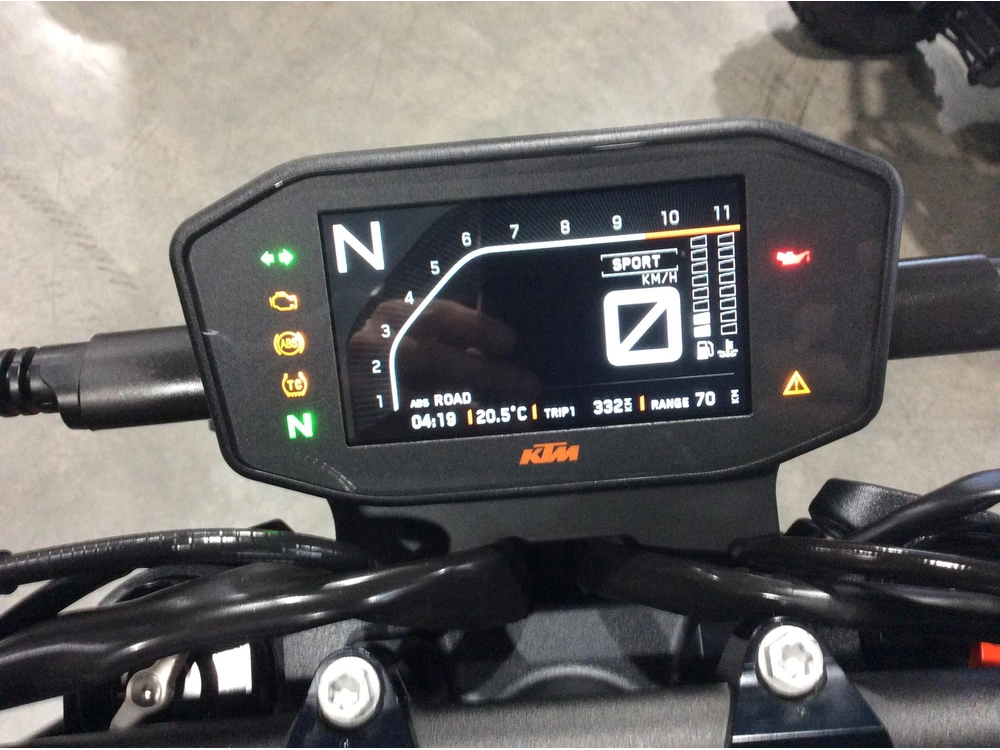 Ktm Duke 890r 2023 alt