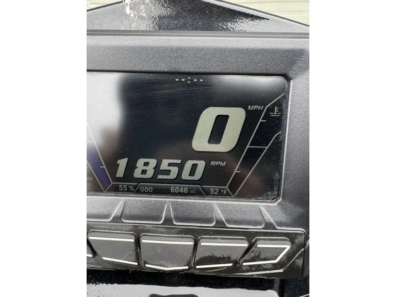 2019 Polaris 850 Switchback® XCR 136 SC Select