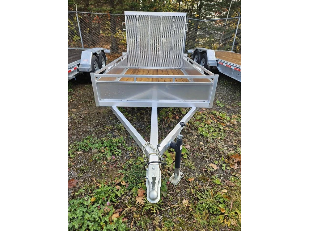 Triumph Au1 5'x8' 2025 alt