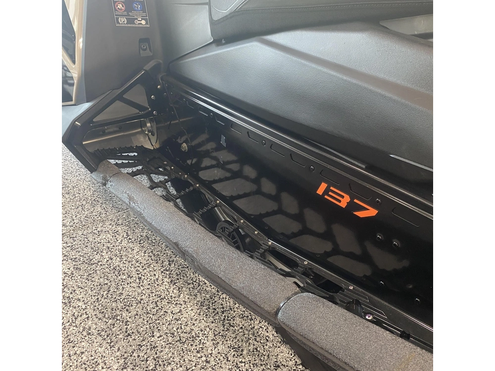 2025 Polaris 650 Indy Sp 137 alt