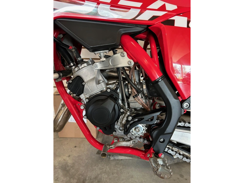 Gas Gas Mc 125 2023 alt