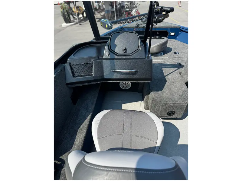 2024 Smoker-Craft Excursion 176 DC PRO