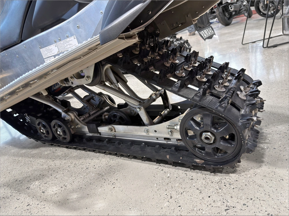 2012 Yamaha Apex alt