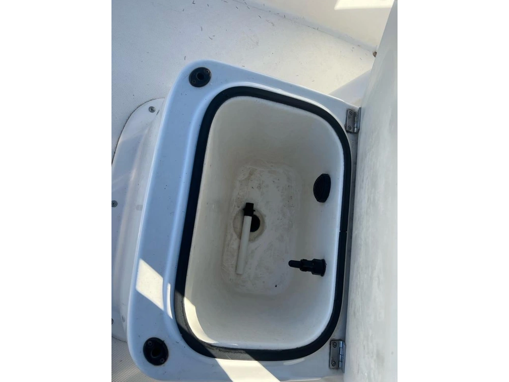 Larson 19cc Fincraft 2011 alt