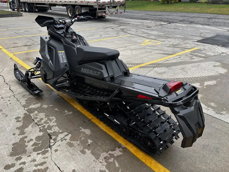2025 Polaris PATRIOT 9R SWITCHBACK ASSAULT 146